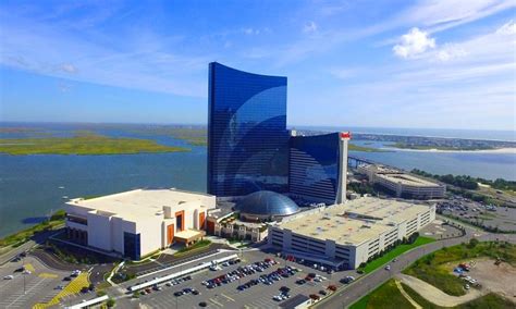 Harrah's Resort Atlantic City Reviews & Prices .